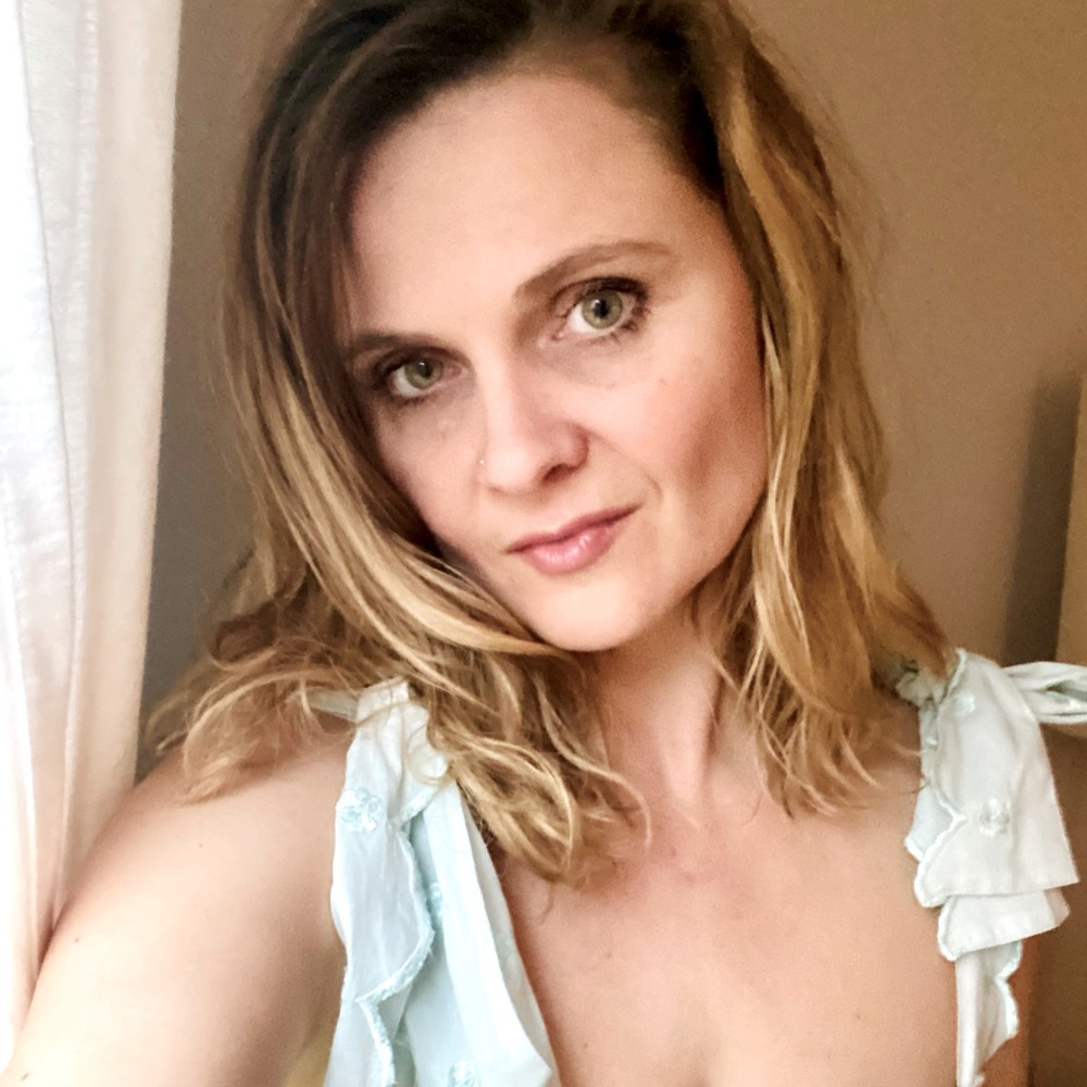 Meet your Posher, Simona